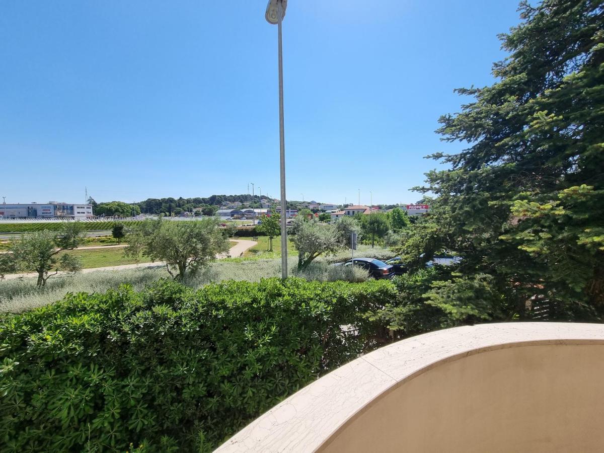 Apartments "M" Pula Zewnętrze zdjęcie