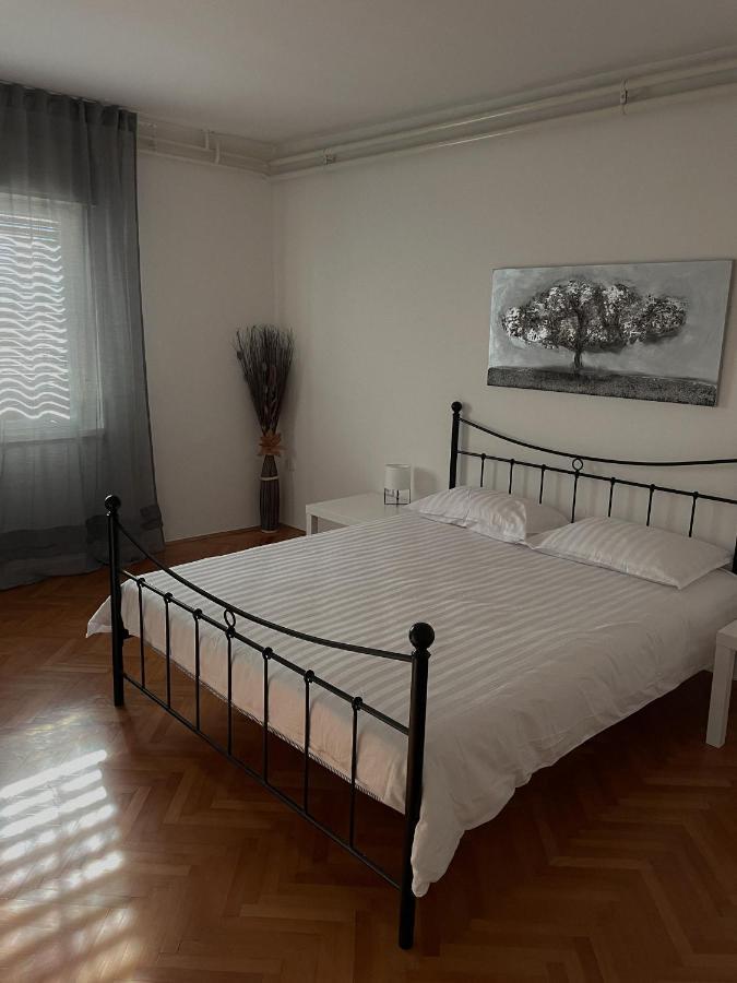 Apartments "M" Pula Zewnętrze zdjęcie