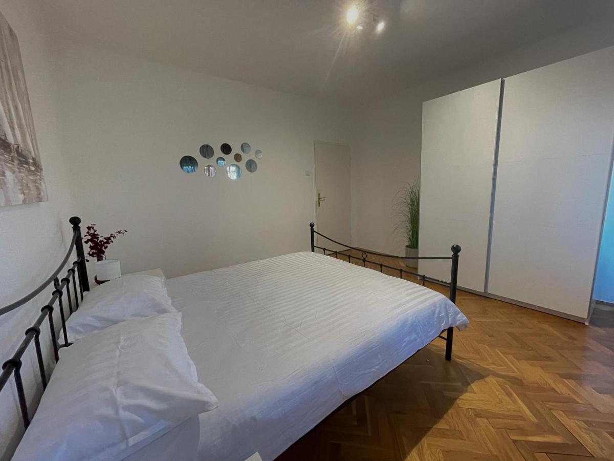Apartments "M" Pula Zewnętrze zdjęcie